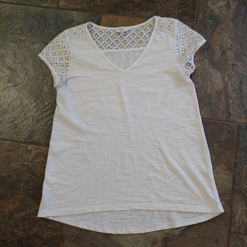 Crown & Ivy white lace sleeve short sleeve top